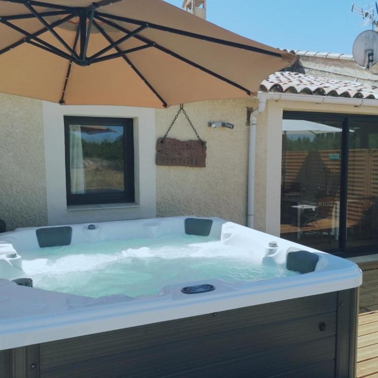 Gîte de charme SPA privatif, Piscine L'oustau di Tonin - Maison 1 Chambre - 5