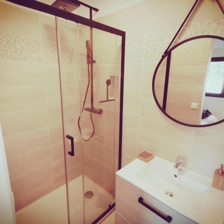 Gîte de charme SPA privatif, Piscine L'oustau di Tonin - Maison 1 Chambre - 10