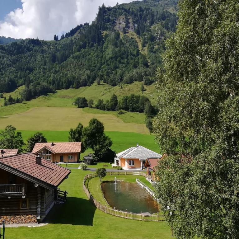 Haus Fusch - Doppelzimmer mit Balkon - 4