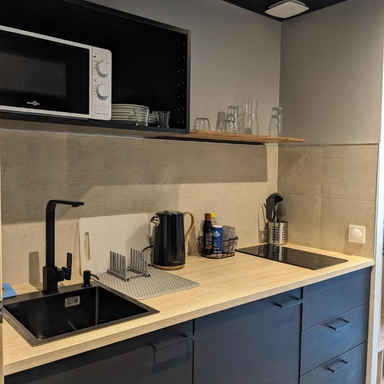 Le 12 cosy wifi et parking gratuit 7b - Appartement 1 Chambre - 5