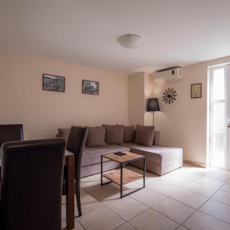 Apartmani Bijelic HN - Apartment with Garden View - 1