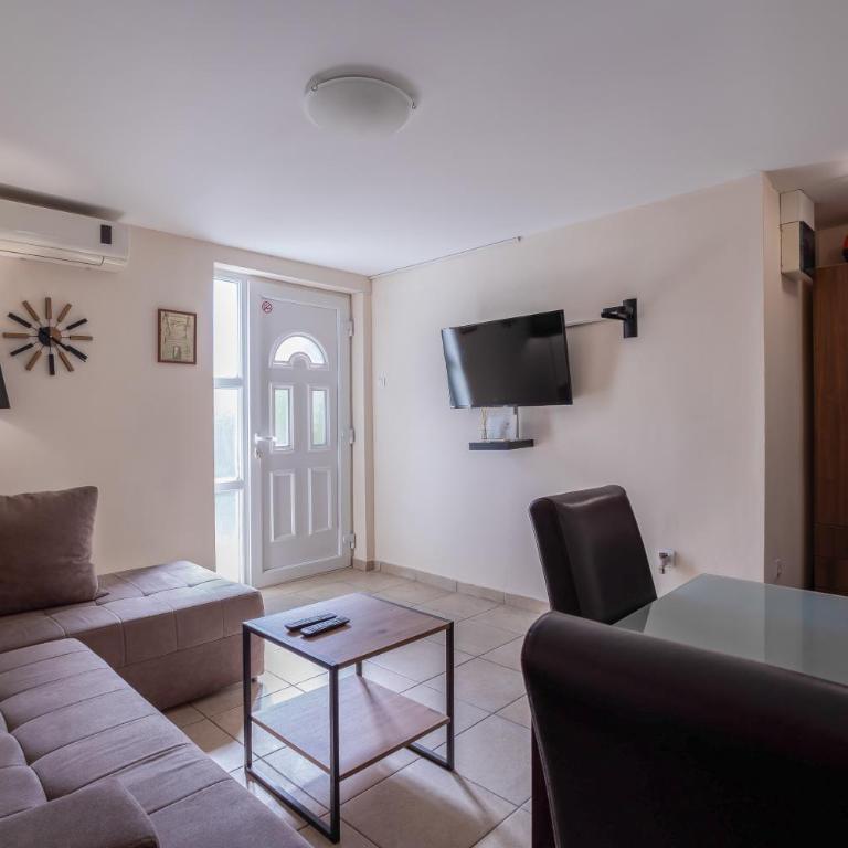 Apartmani Bijelic HN - Apartment with Garden View - 7