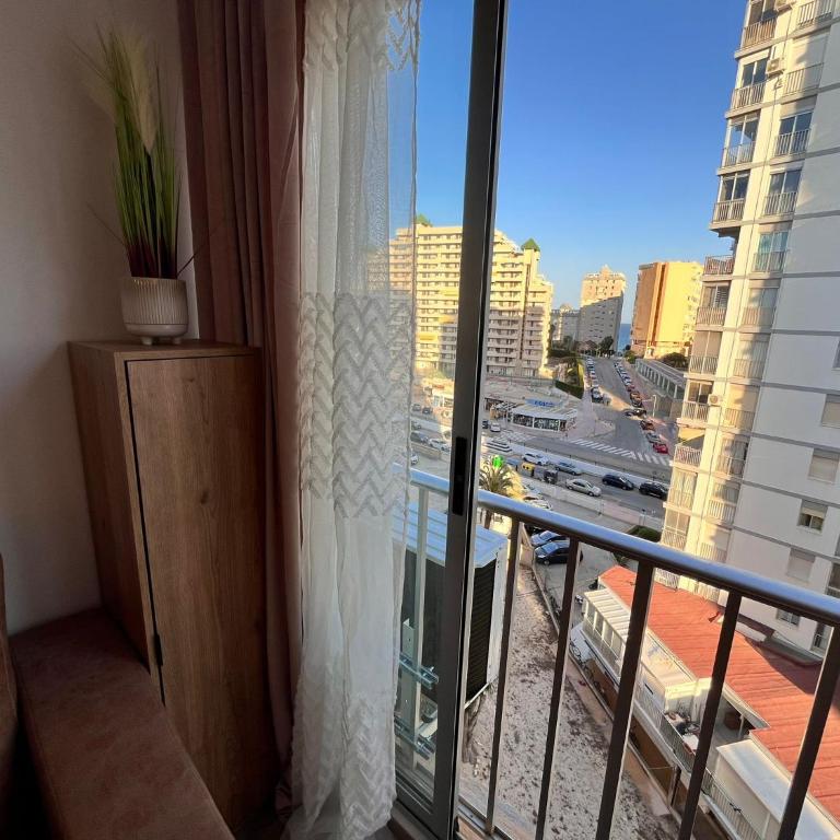 Calpe apartamento renovado a 3 min de la playa ,wifi,aire,parking,vistas comunitario - Apartamento de 1 dormitorio - 4
