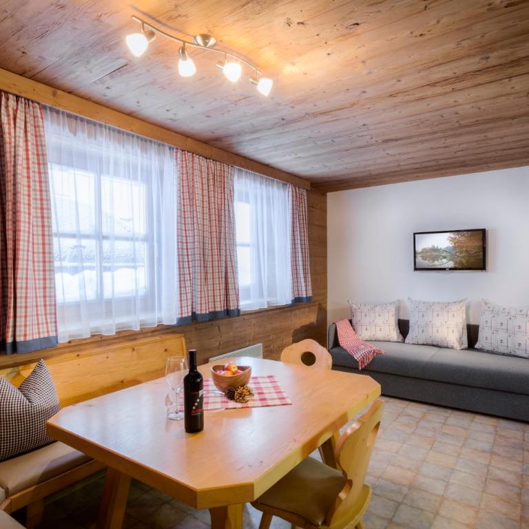 Schmiedlehenalm - Apartment mit 2 Schlafzimmern - 2