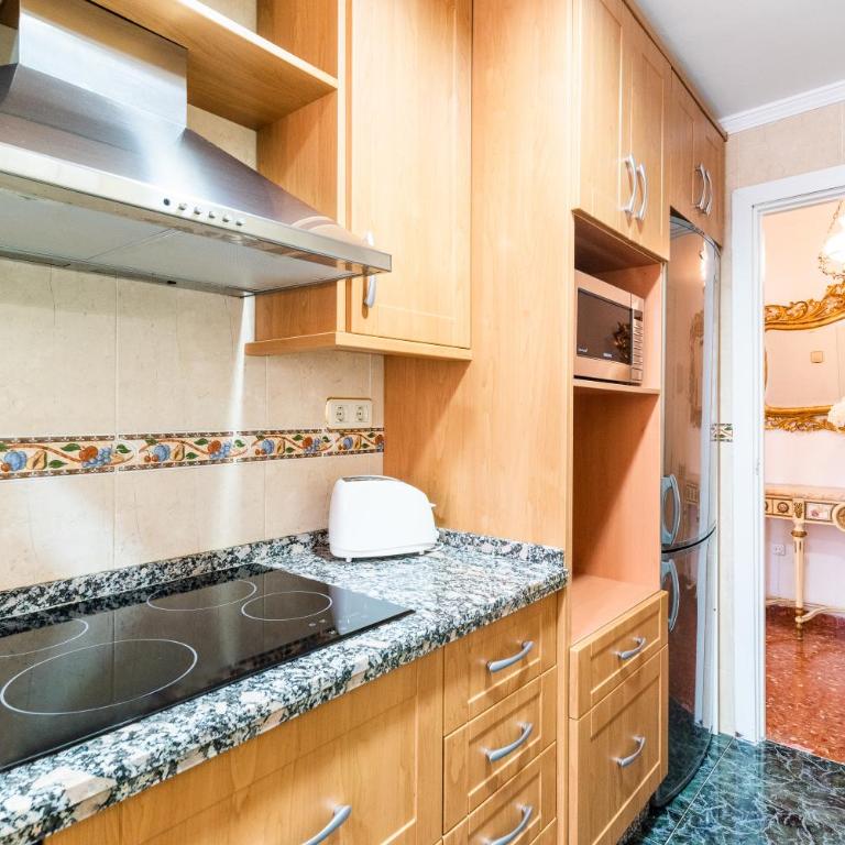 Apartamento Turismo Granada - Three-Bedroom Apartment - 17