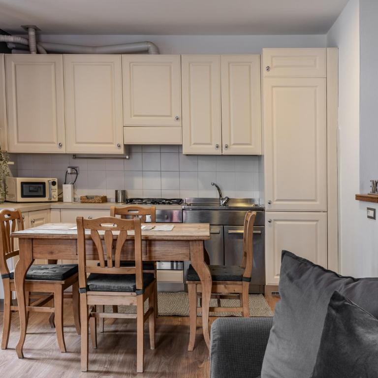 Le finestre sul Duomo - Two-Bedroom Apartment - 11