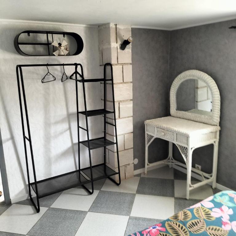 Charmant appart avec jardin - Maison 1 Chambre - 2