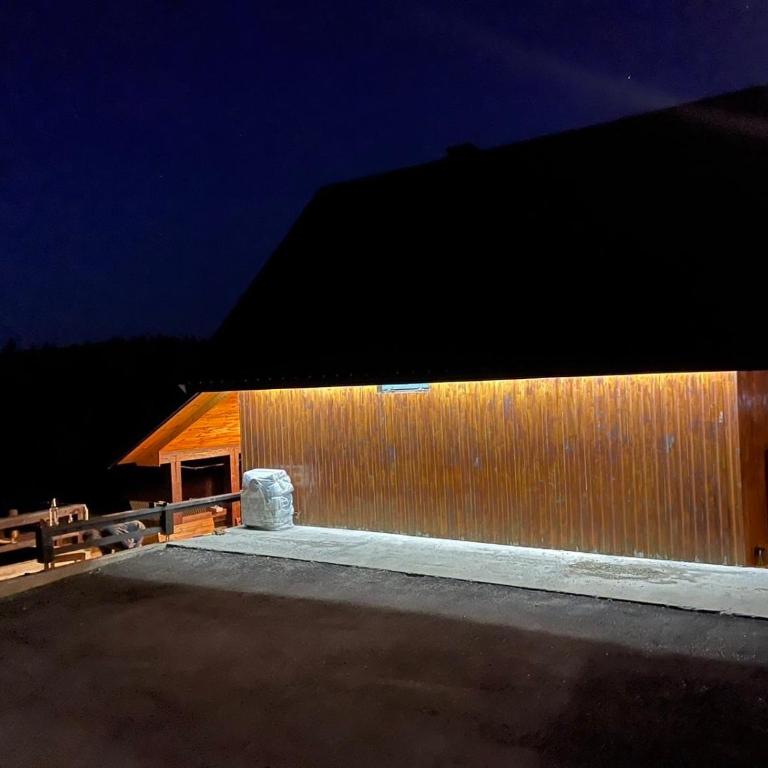 Monte Durmitor - Four-Bedroom House - 10