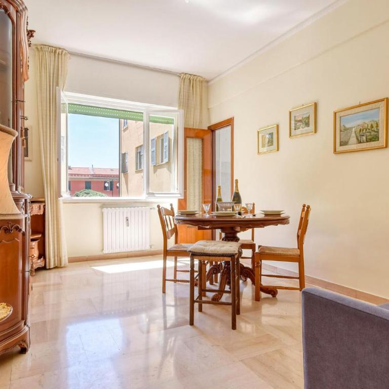 Gorgeous Apartment In Chiavari With Wifi - Apartment mit 1 Schlafzimmer - 1