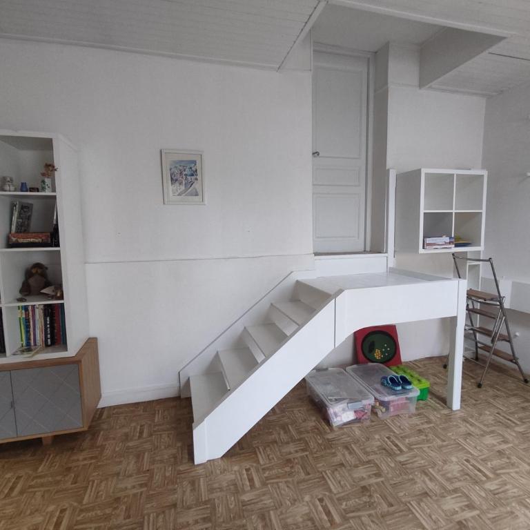 CHAMBRE 2 CALME PROCHE GARE, CENTRE VILLE et FESTIVAL - Chambre Triple - 12