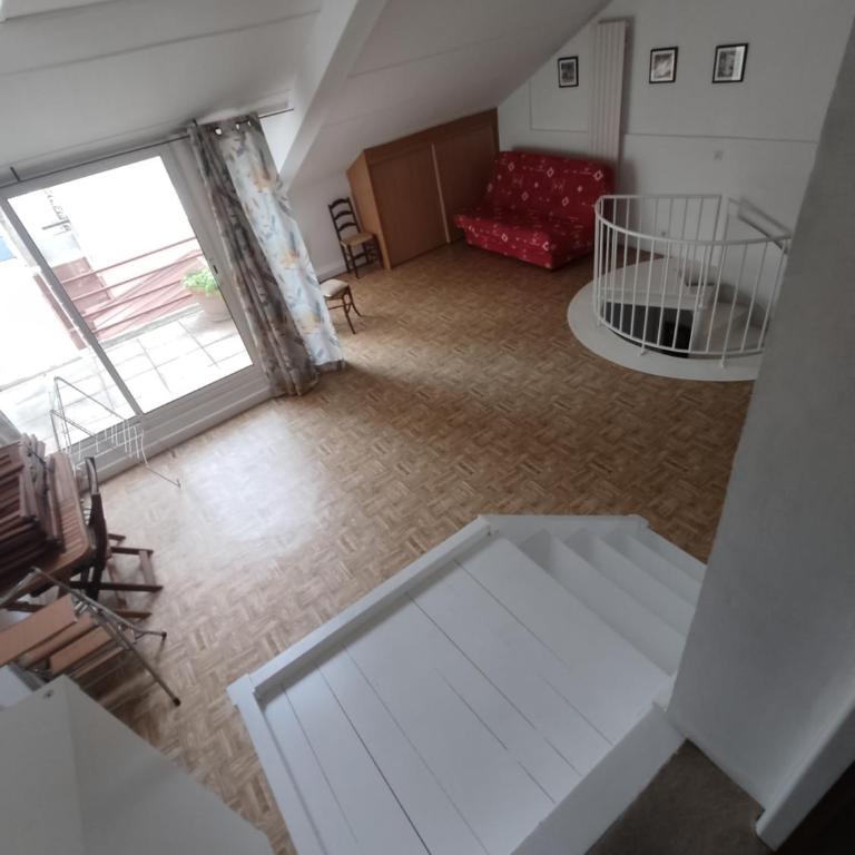 CHAMBRE 2 CALME PROCHE GARE, CENTRE VILLE et FESTIVAL - Chambre Triple - 14