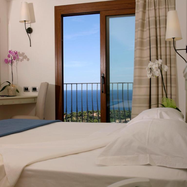 Hotel Brancamaria - Camera Matrimoniale con Vista Mare - 9