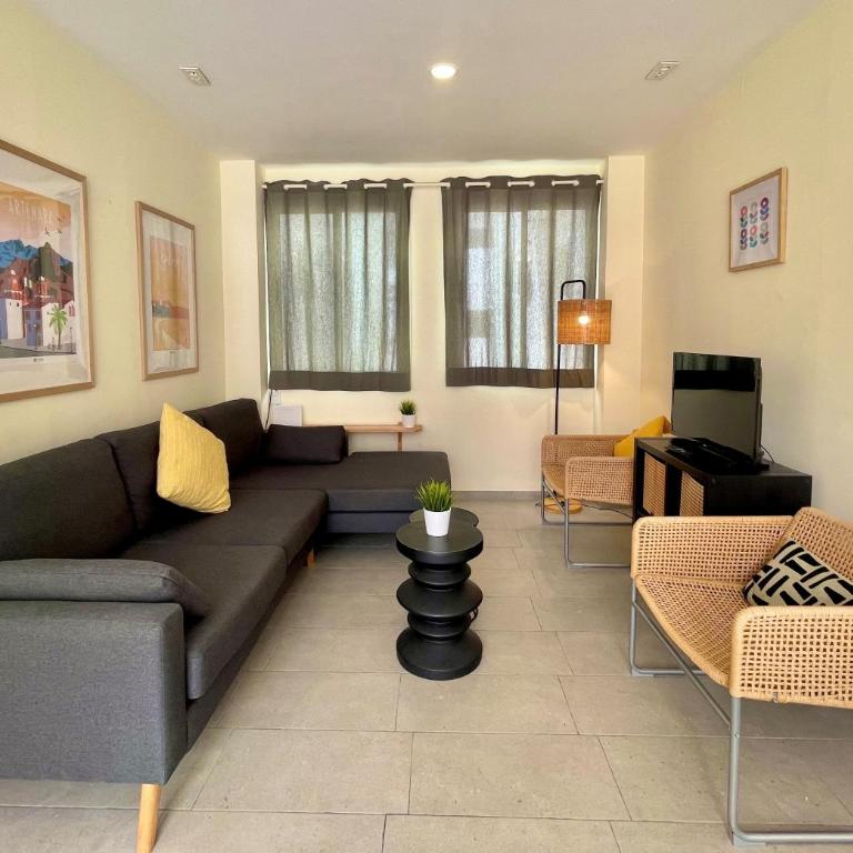 Sunny Terrace Apartment - Two-Bedroom Apartment - 29