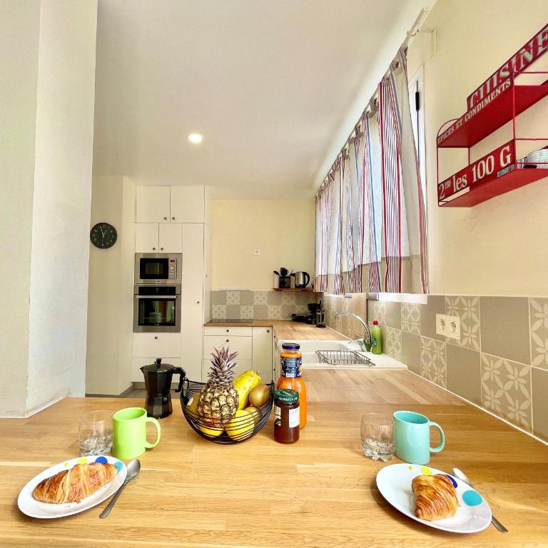 Sunny Terrace Apartment - Two-Bedroom Apartment - 10