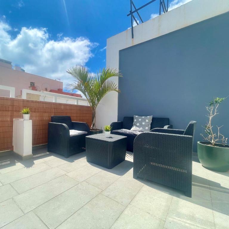 Sunny Terrace Apartment - Two-Bedroom Apartment - 3