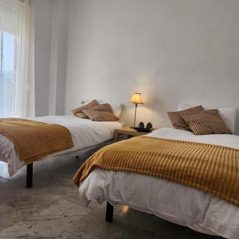 Apartamento frente al mar en Torremolinos, Málaga - Three-Bedroom Apartment - 8