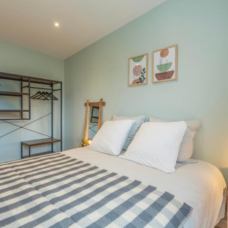 Suites Kerlarros Clim et Parking face Gare et Port - Appartement 2 Chambres Deluxe - 10