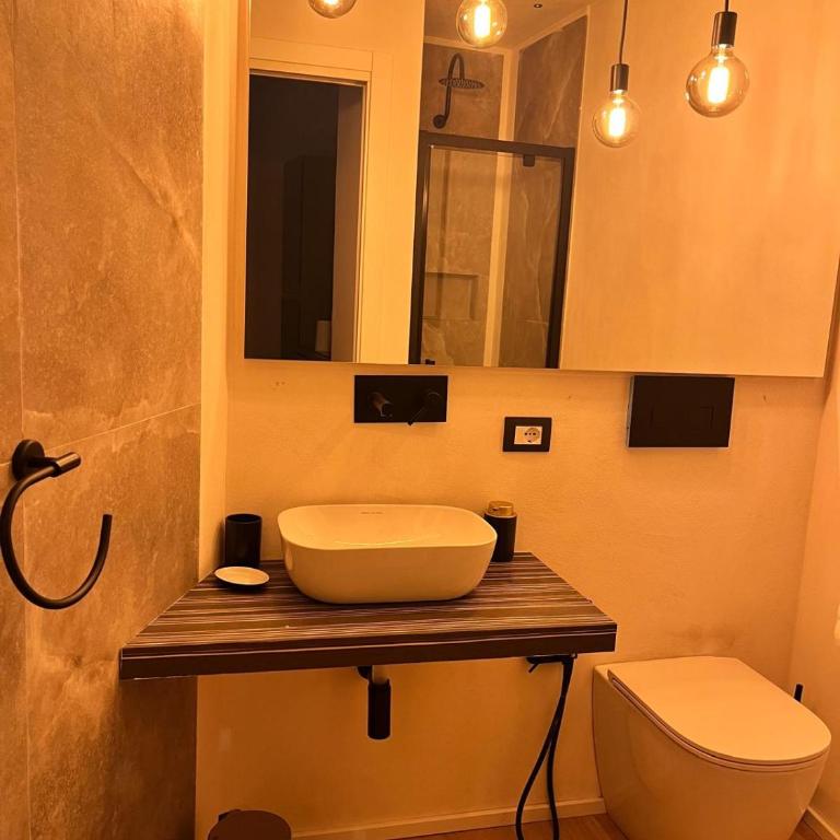 Raisi Suites & Apartment - One-Bedroom Deluxe Apartment - 8