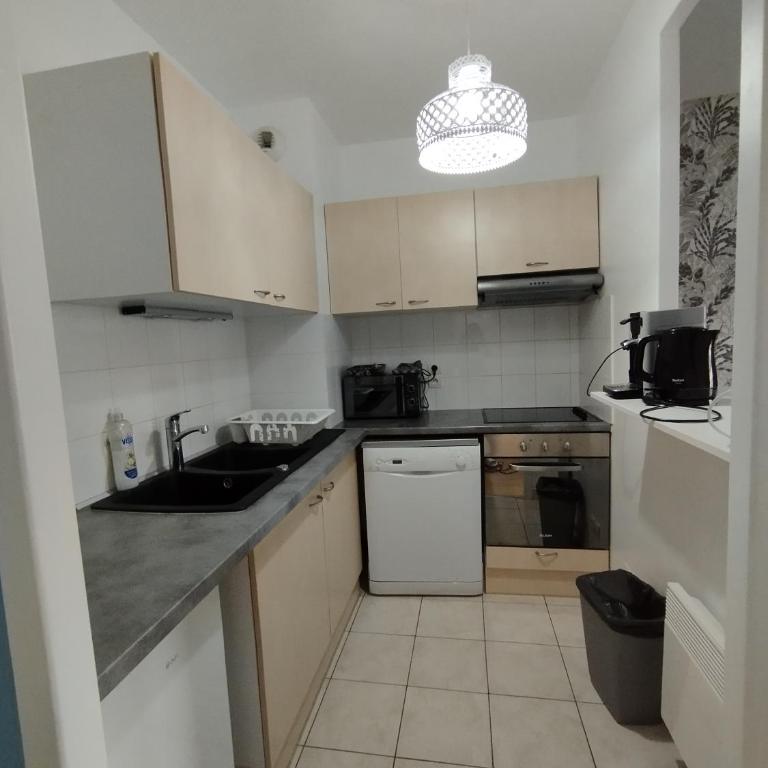Appartement situé place toscane à 5 min de disney - Apartment mit 2 Schlafzimmern - 6