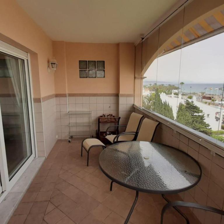 Apartamento frente al mar en Torremolinos, Málaga - Three-Bedroom Apartment - 18