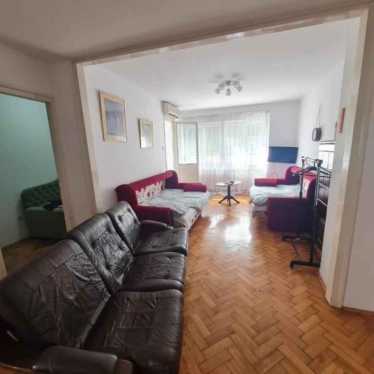 APARTMAN MASHA - Apartman sa 3 Spavaće Sobe - 1