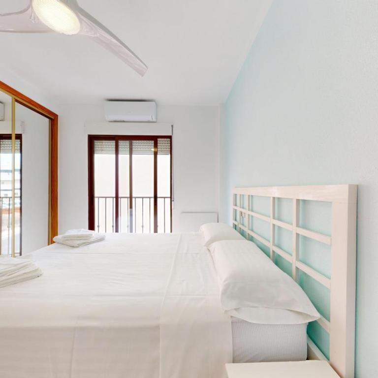 El Olivo and Brisas Beach house - Three-Bedroom House - 12