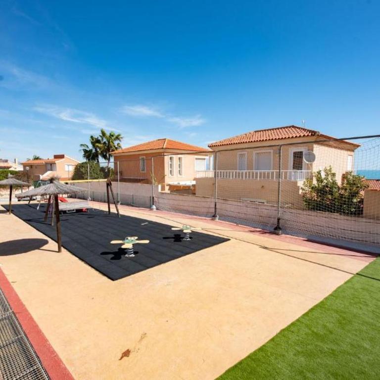 El Olivo and Brisas Beach house - Three-Bedroom House - 15