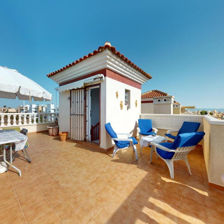 El Olivo and Brisas Beach house - Three-Bedroom House - 21
