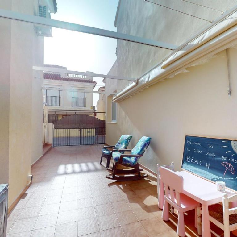 El Olivo and Brisas Beach house - Three-Bedroom House - 31