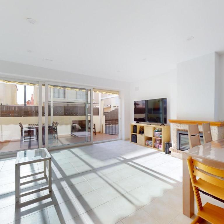El Olivo and Brisas Beach house - Three-Bedroom House - 33