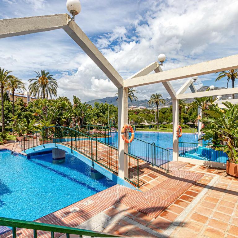BENALBEACH SEA VIEW 2BDR Apartment with Water Park - Two-Bedroom Apartment - 59