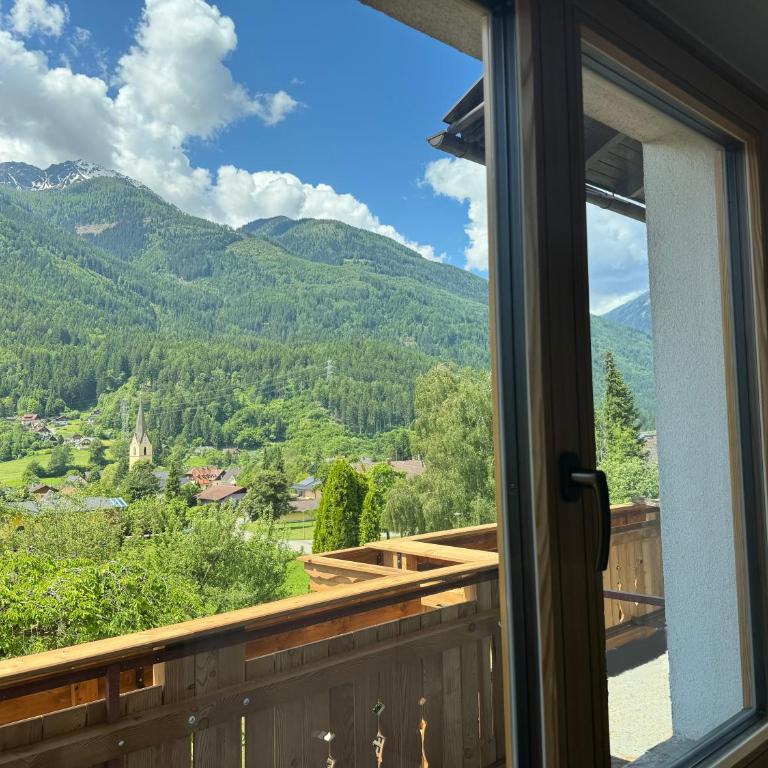 Landhaus Königsreiner - Familienzimmer mit Balkon - 7