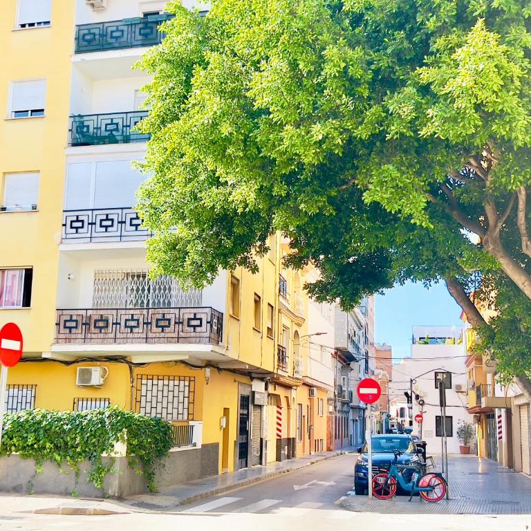 Apartamento amplio y tranquilo a 10 min del centro - Apartamento de 3 dormitorios - 23