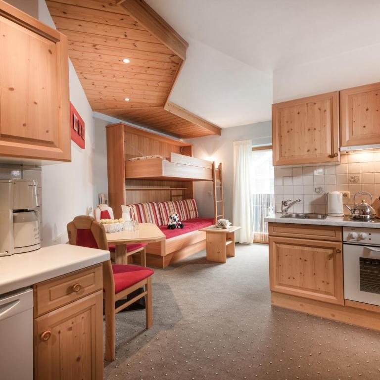 Gästehaus Gratz - inklusive Eintritt in die Alpentherme - Apartment mit 1 Schlafzimmer und Balkon - 5