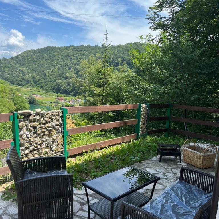 Small Bosnian House - One-Bedroom Apartment - 5