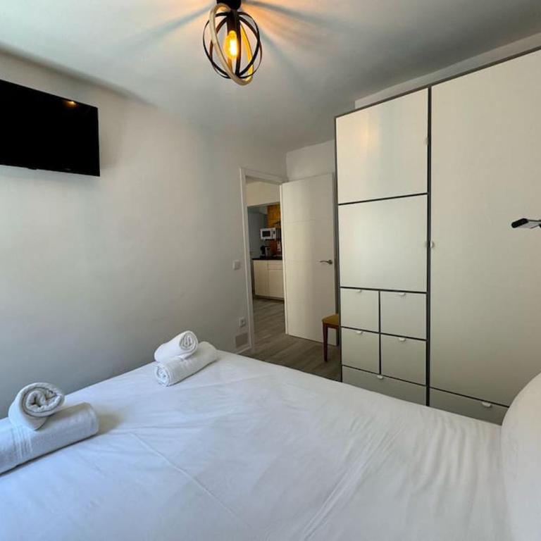 Shelter in Malaga - C1 - One-Bedroom Apartment - 12