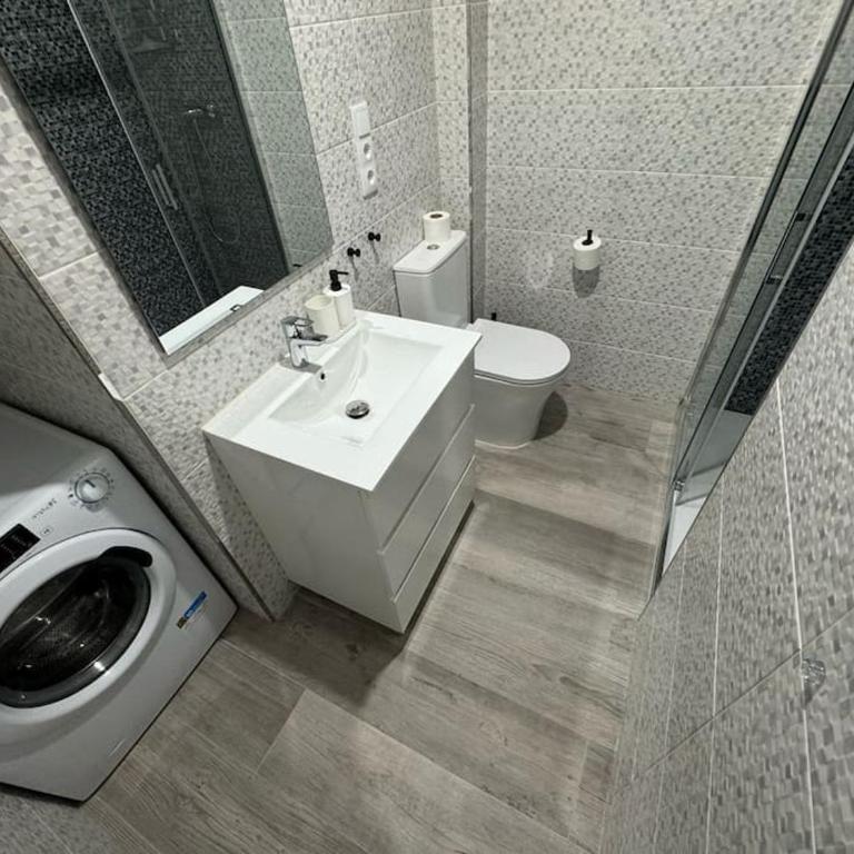 Shelter in Malaga - C1 - One-Bedroom Apartment - 18