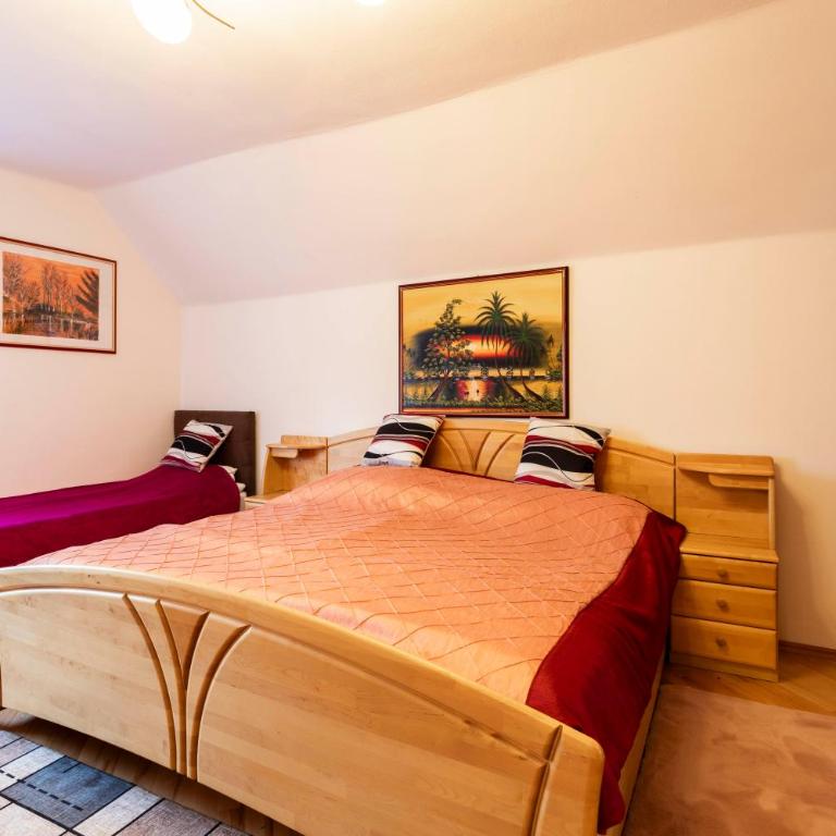Ferienwohnung Dreiländereck - Villach Land - Faaker See - Appartamento con 2 Camere da Letto, Balcone e Terrazza - 68