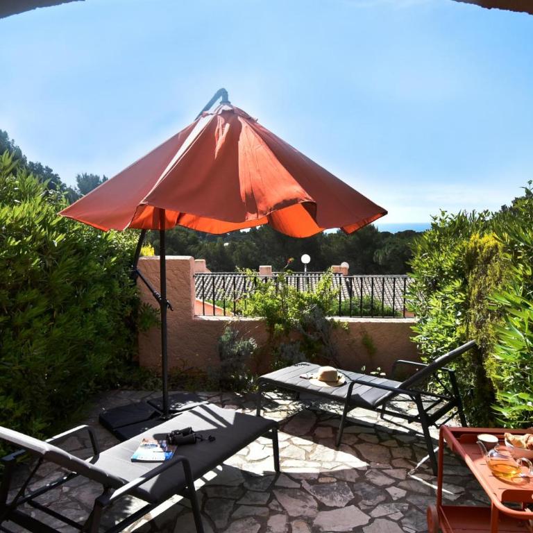 Appartement avec piscine cozy spacieux, climatise, vue mer! Plages et centre 15 mns! - Maison de Ville 2 Chambres - 7