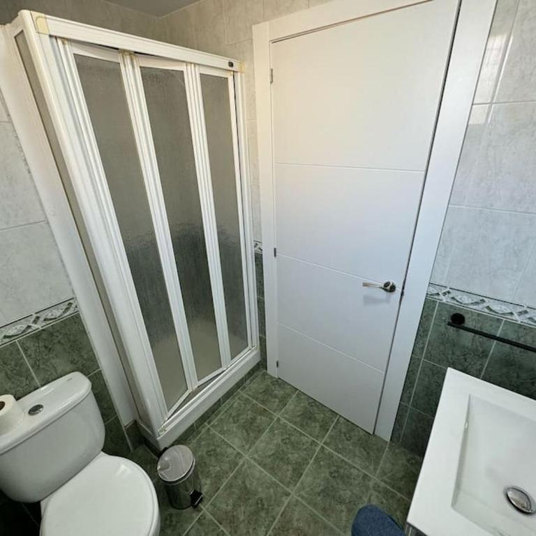 Flat to enjoy Malaga - 4 people C2 - One-Bedroom Apartment - 5