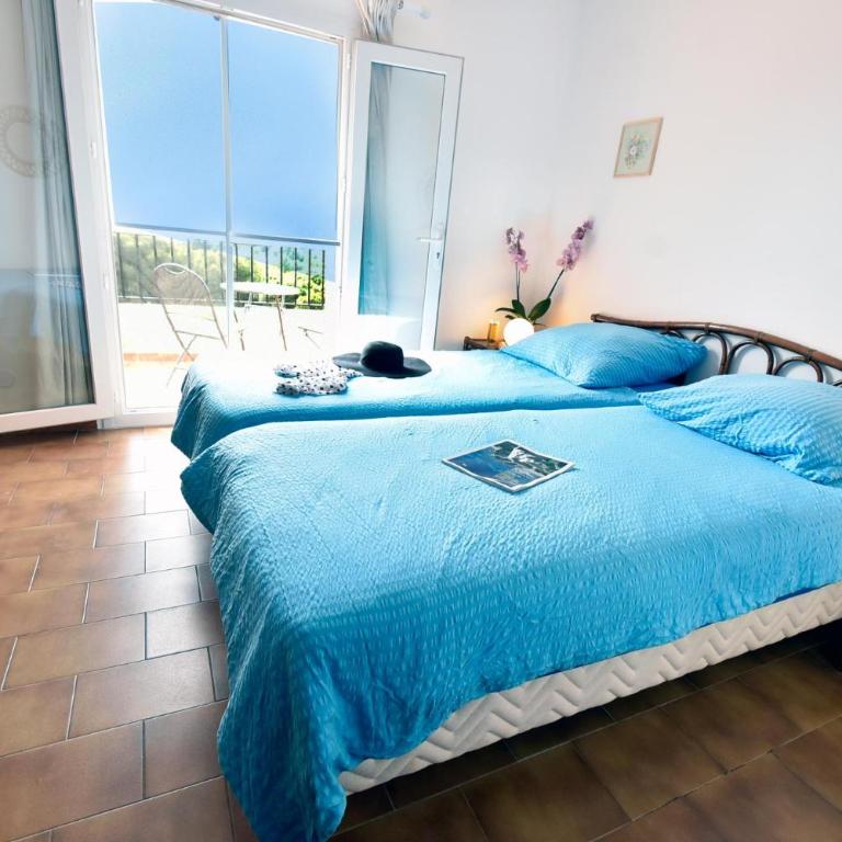 Appartement avec piscine cozy spacieux, climatise, vue mer! Plages et centre 15 mns! - Maison de Ville 2 Chambres - 12