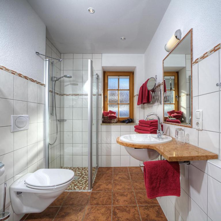 Pension Hochvogel - Familienzimmer mit Dusche - 2