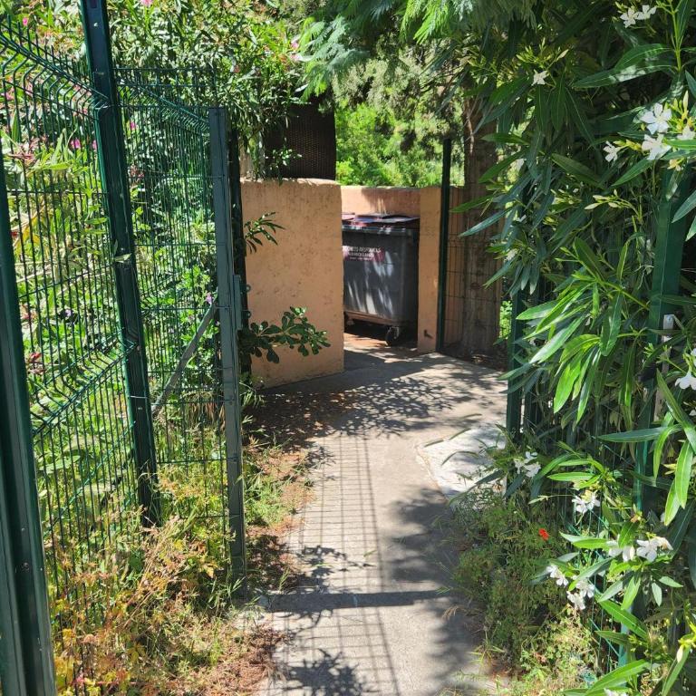 Appartement avec piscine cozy spacieux, climatise, vue mer! Plages et centre 15 mns! - Maison de Ville 2 Chambres - 33