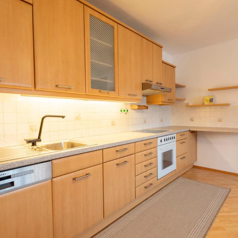 Ferienwohnung Dreiländereck - Villach Land - Faaker See - Appartamento con 2 Camere da Letto, Balcone e Terrazza - 27