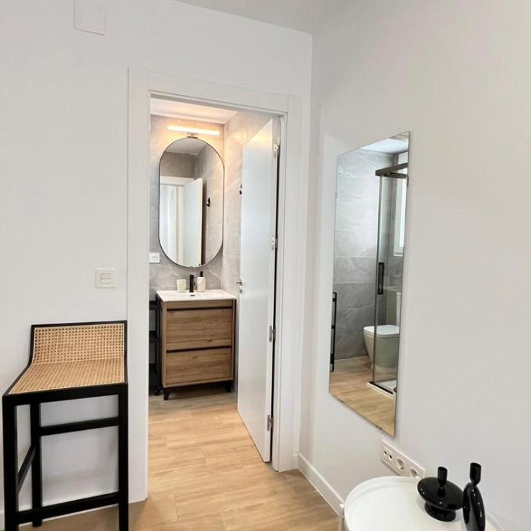 Hermosos Apartamentos en pleno Centro - Two-Bedroom Deluxe Apartment - 11