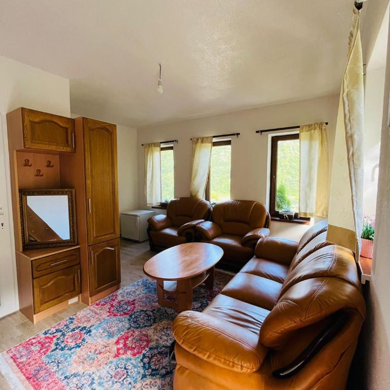 Small Bosnian House - Apartment - Split Level - 1