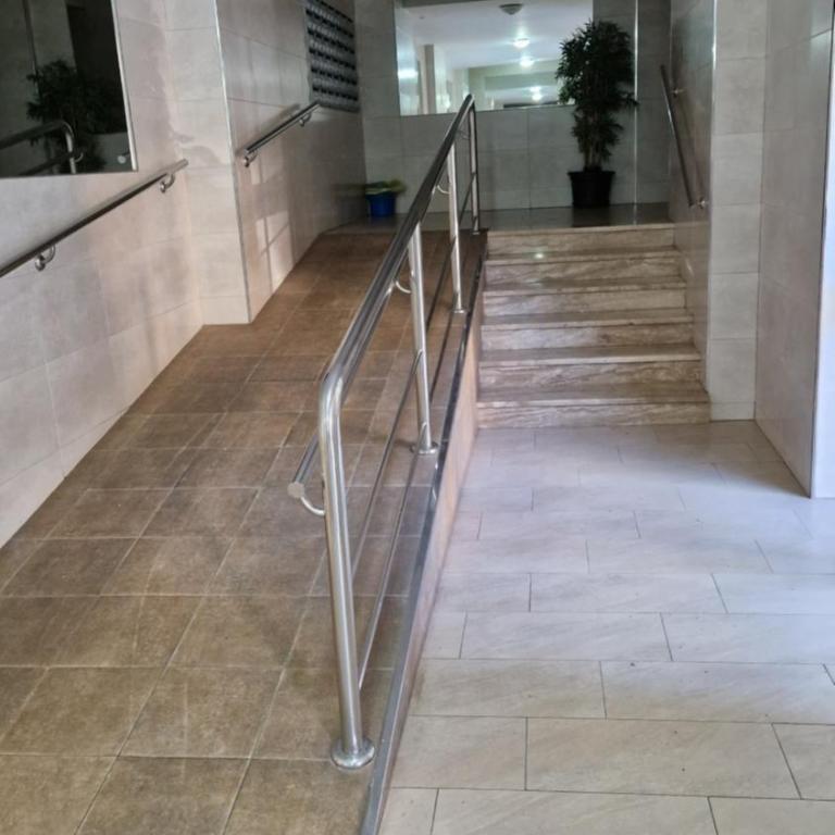Bonito piso cerca de la playa - Apartamento de 2 dormitorios - 16