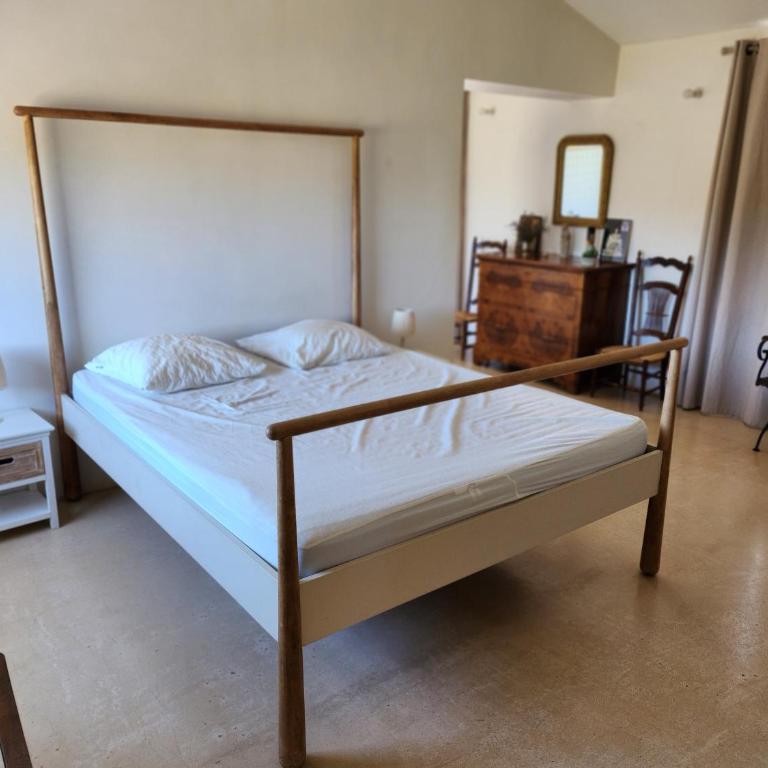 Mas des Grialou, grand mas provencal de standing - Villa - 23