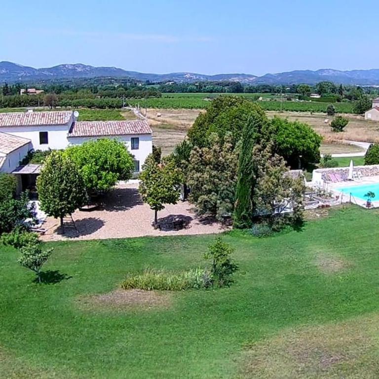 Mas des Grialou, grand mas provencal de standing - Villa - 1