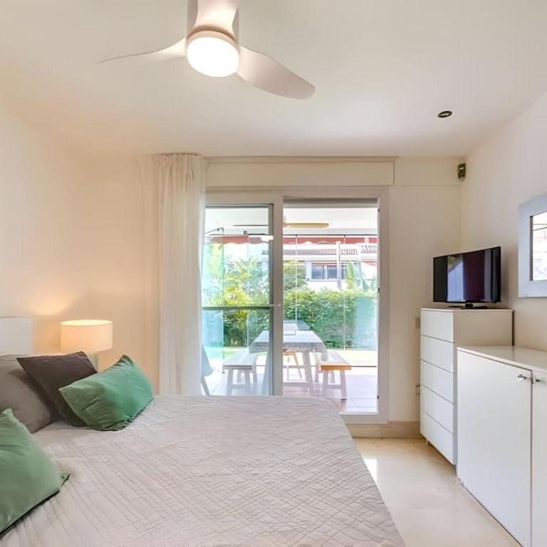 Bajo en Marbella - Three-Bedroom Apartment - 10
